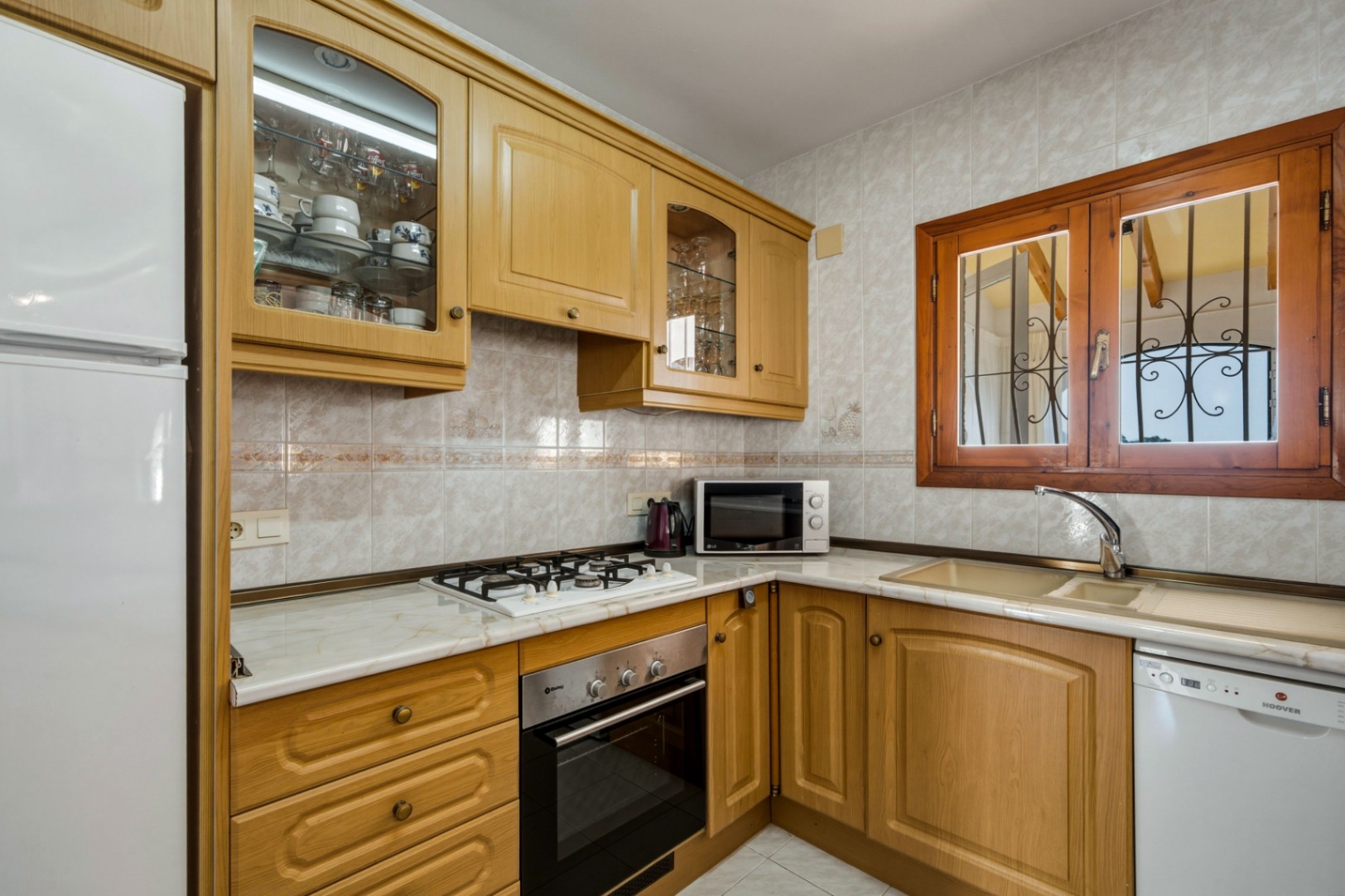 Villa exclusiva con piscina climatizada y vistas panorámicas al Peñón de Ifach en La Empedrola – Calpe