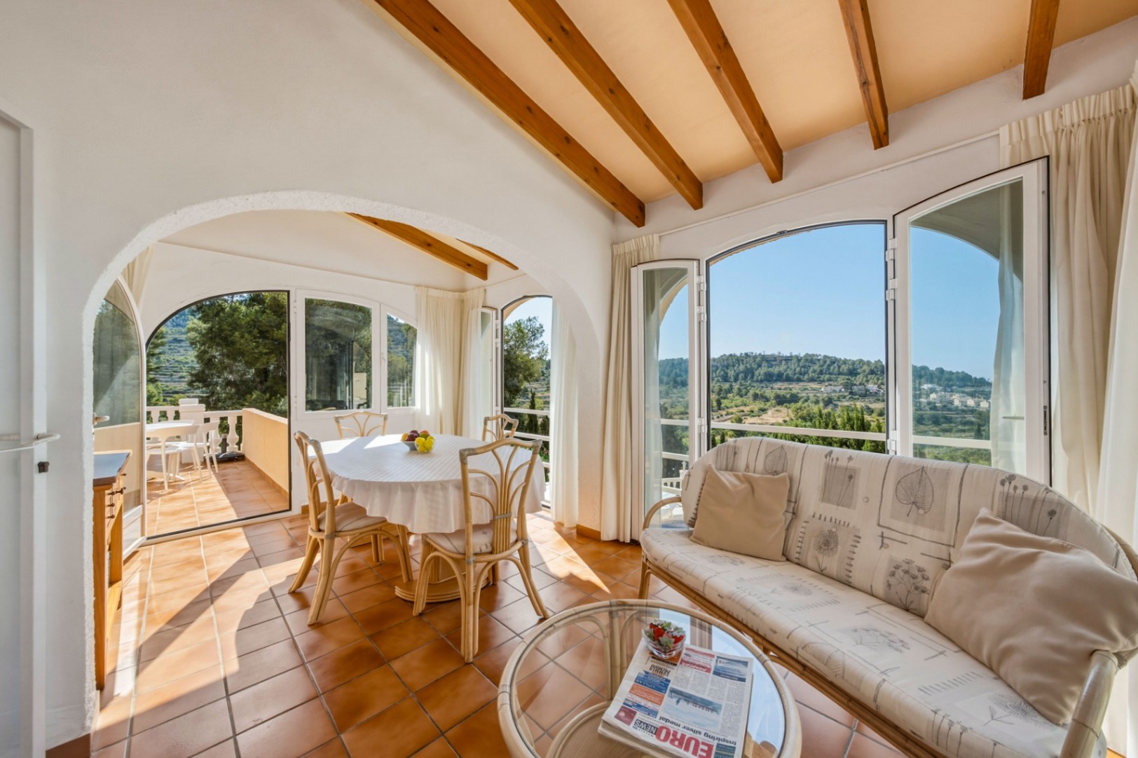 Villa exclusiva con piscina climatizada y vistas panorámicas al Peñón de Ifach en La Empedrola – Calpe