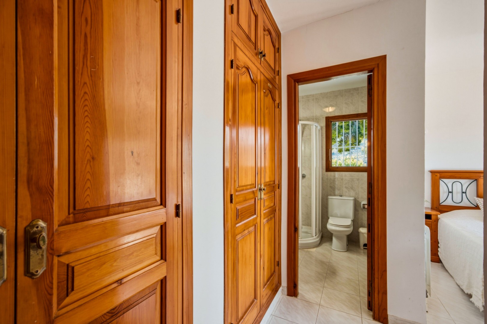 Villa exclusiva con piscina climatizada y vistas panorámicas al Peñón de Ifach en La Empedrola – Calpe