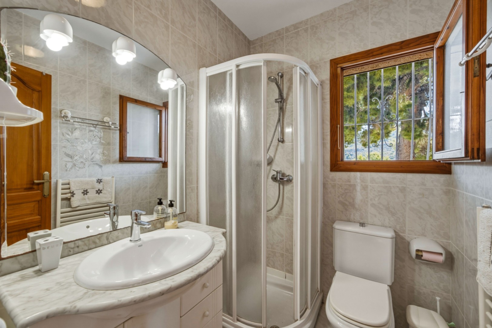 Villa exclusiva con piscina climatizada y vistas panorámicas al Peñón de Ifach en La Empedrola – Calpe