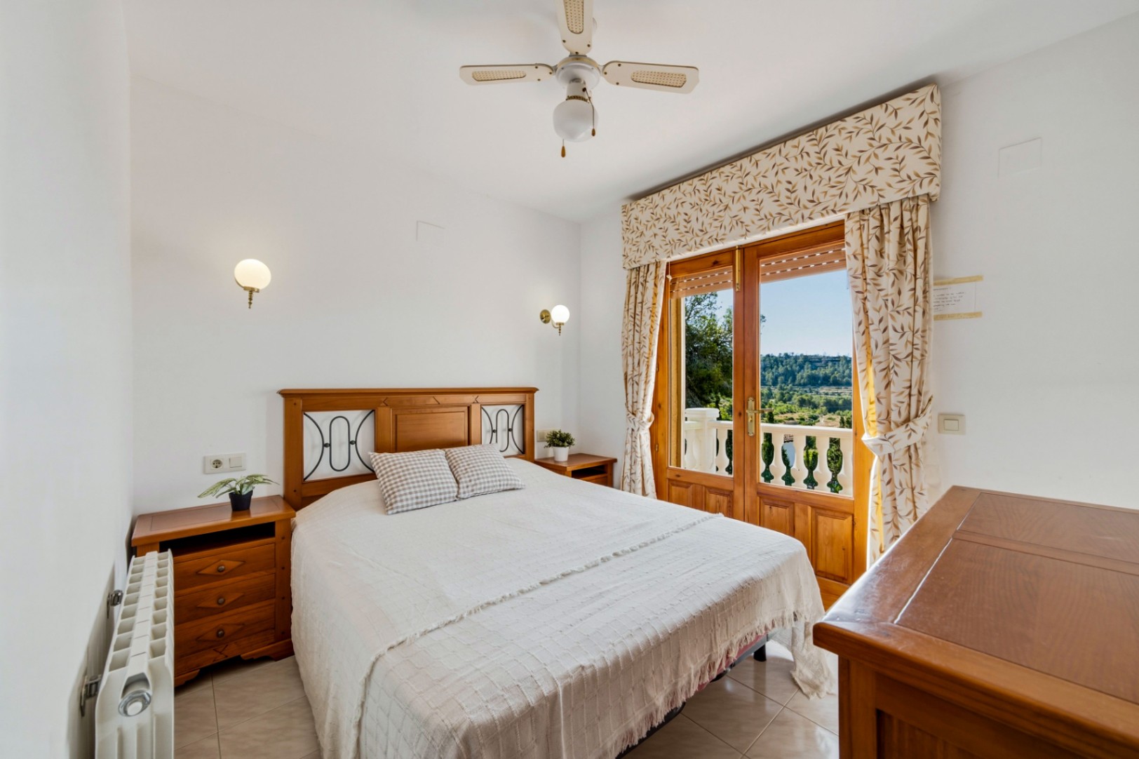 Villa exclusiva con piscina climatizada y vistas panorámicas al Peñón de Ifach en La Empedrola – Calpe
