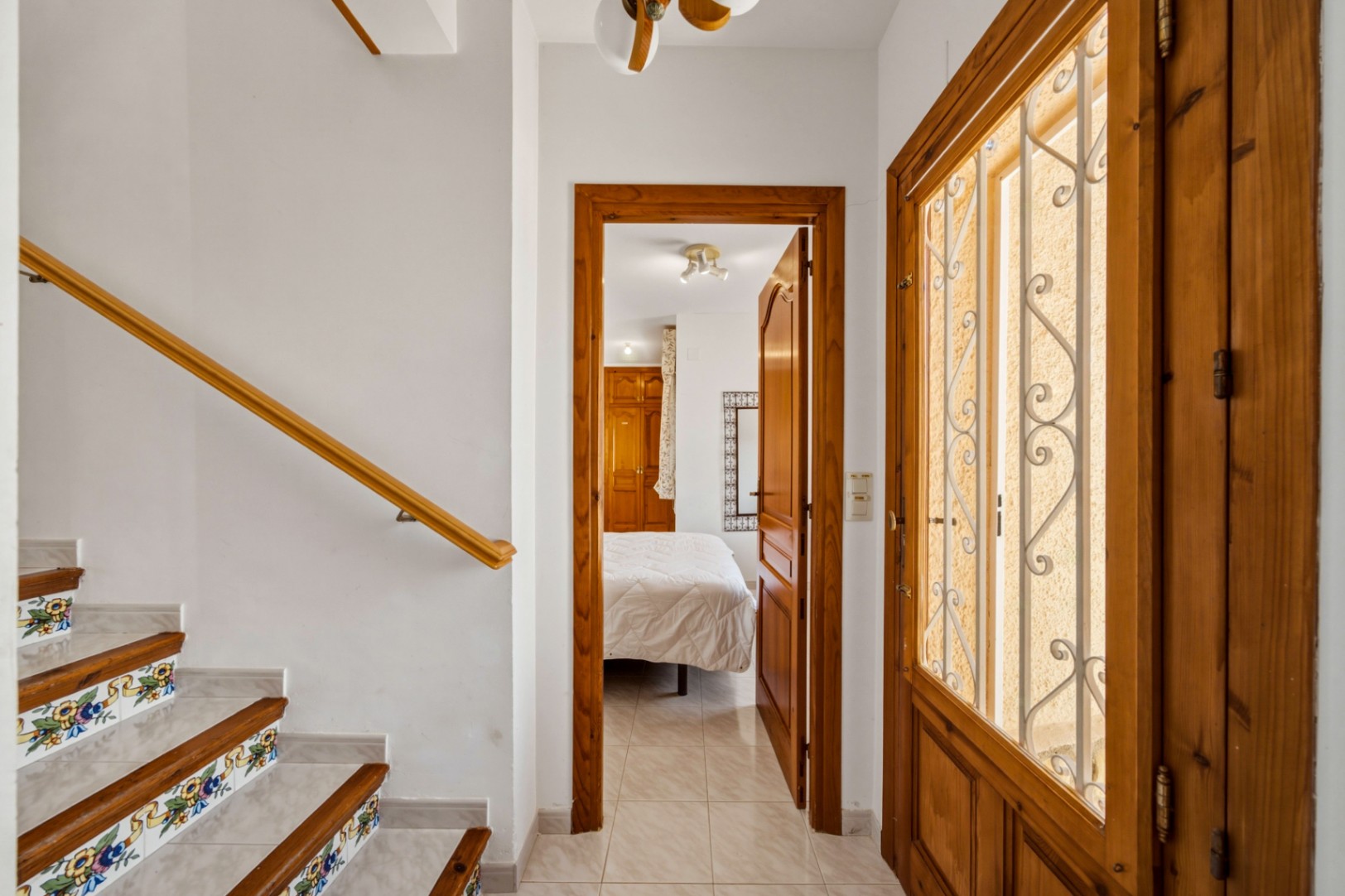 Villa exclusiva con piscina climatizada y vistas panorámicas al Peñón de Ifach en La Empedrola – Calpe