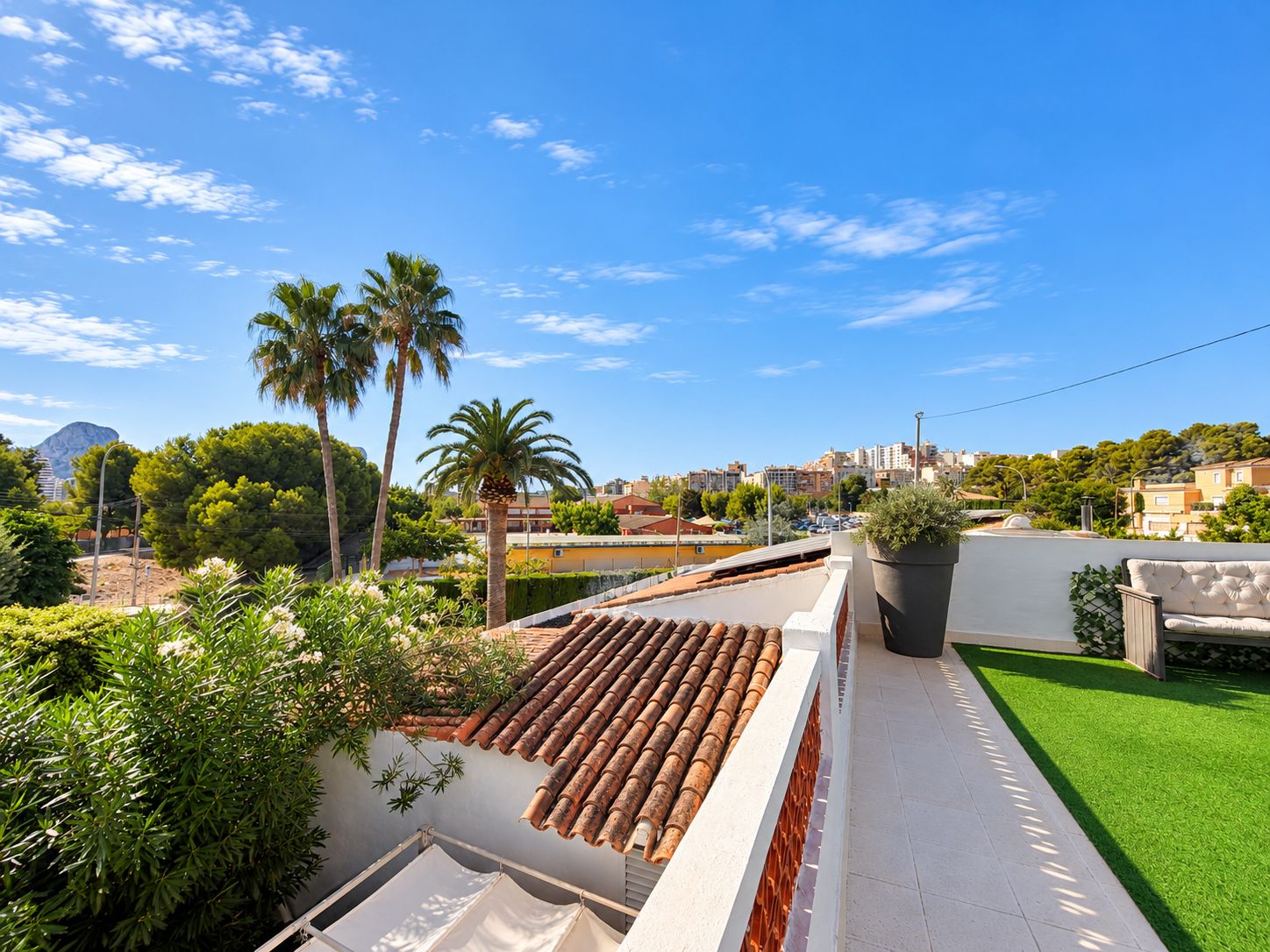 Villa in Calpe, with pool, garden, and everything just a step away.