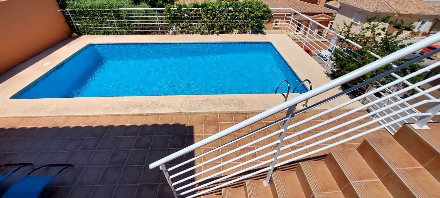 Villa con vistas abiertas a zonas verdes