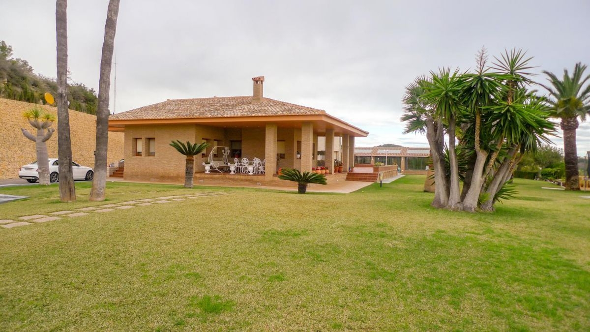 Villa in Sale in Calpe - Urbanizaciones, Calpe, Alicante