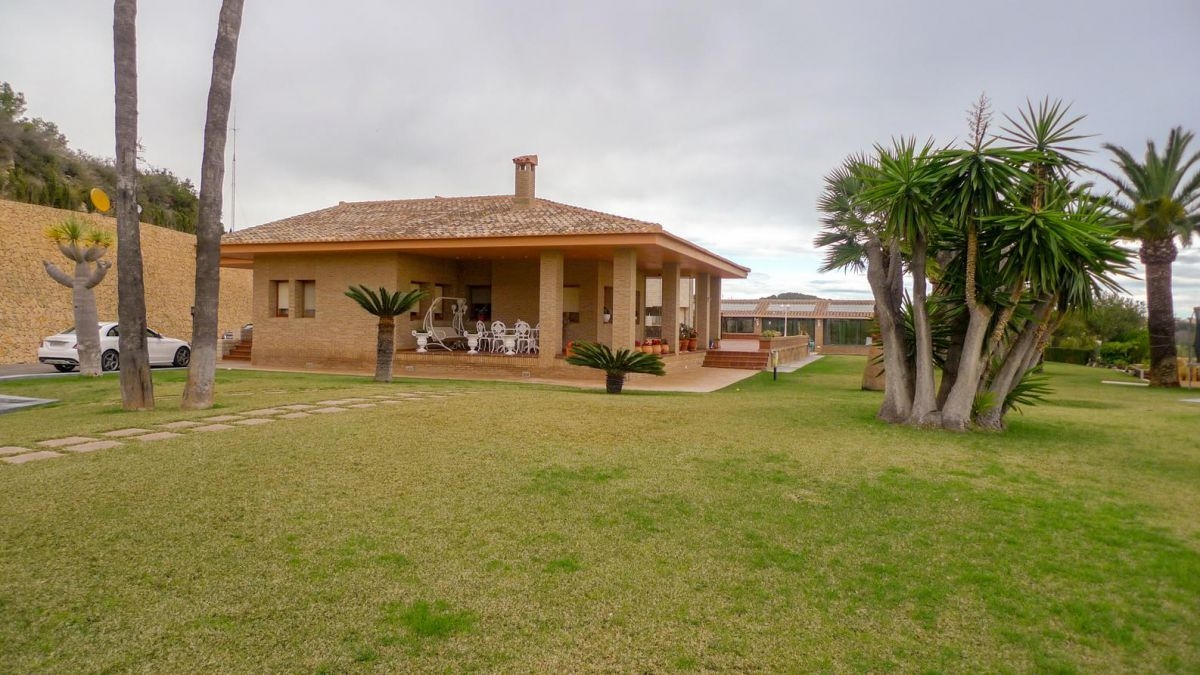 Villa in Sale in Calpe - Urbanizaciones, Calpe, Alicante