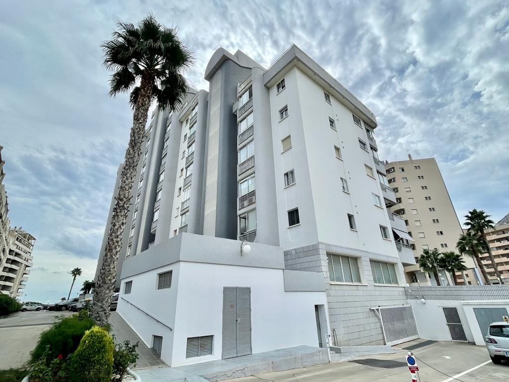 Apartamento en Venta en Aguamarina, Calpe, Alicante
